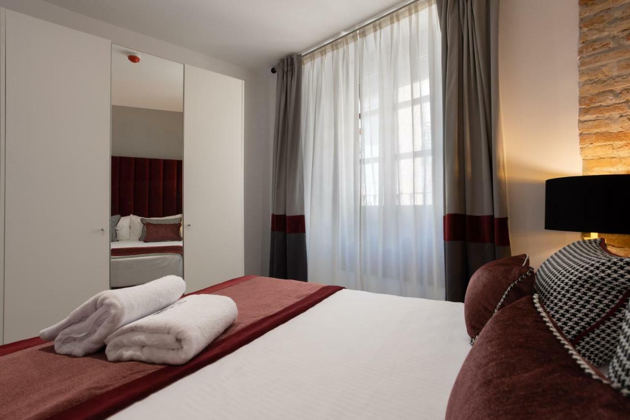 Bibo Plaza Nueva Apartment *